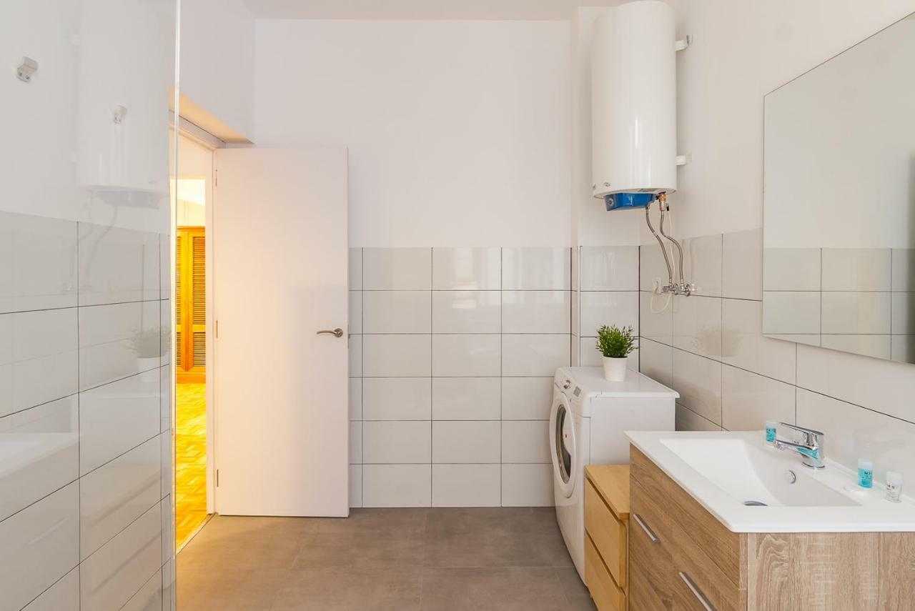 Chueca II Apartment Madrid Exterior photo
